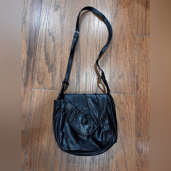 Elegant Black faux vegan leather embossed Textured crossbody bag Purse - Picture 7 of 9